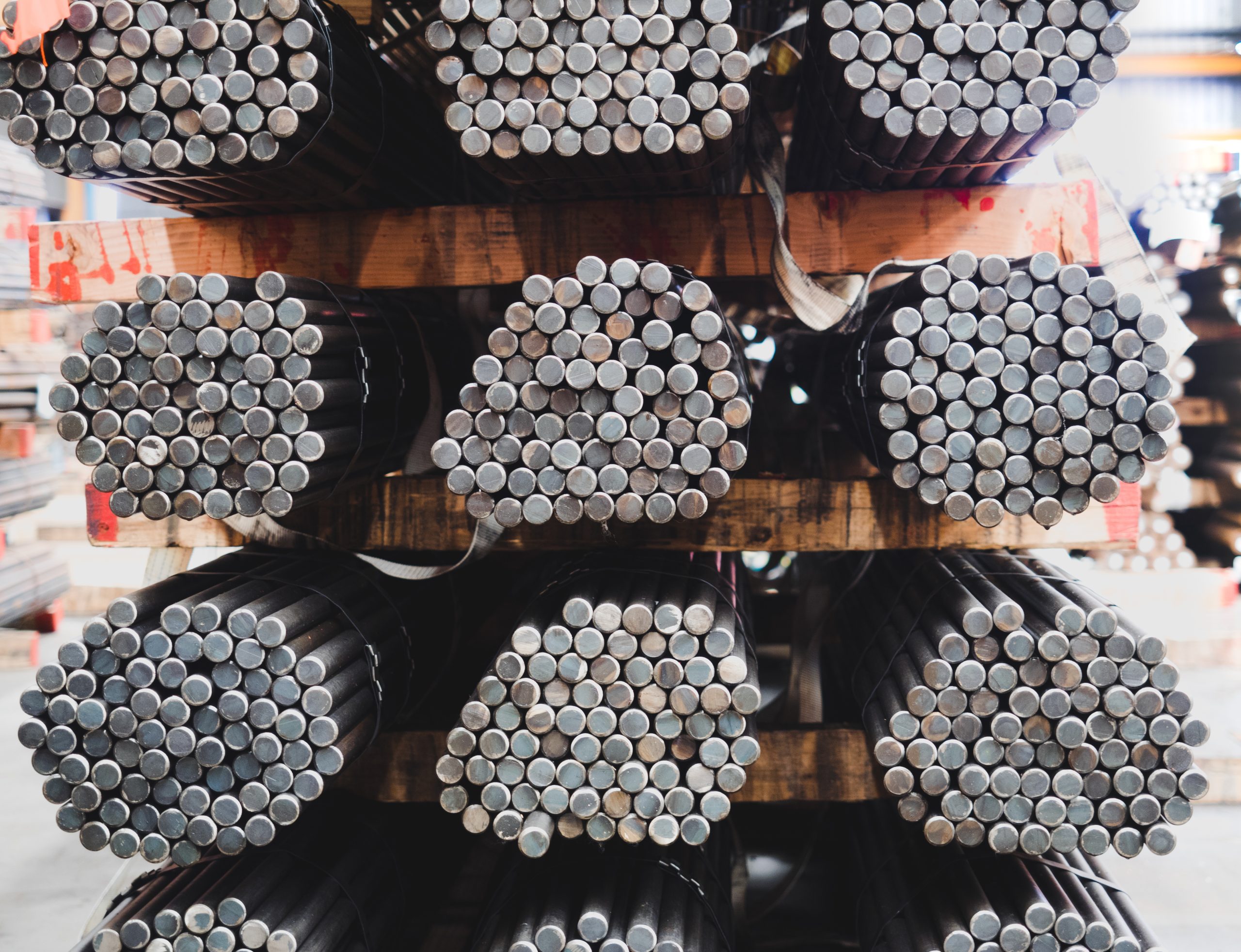 Stack,Of,Steel,Round,Bar,-,Iron,Metal,Rail,Lines